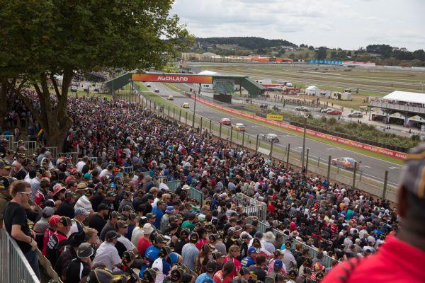 2013 V8 Supercars Pukekohe