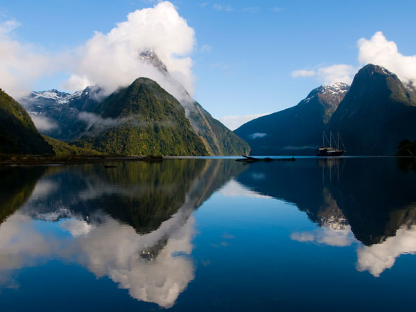 Milford Sound scenery