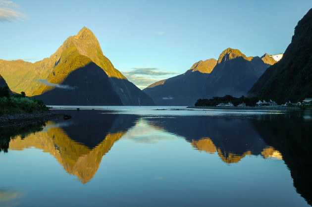 Mitre Peak in Milford Sound3