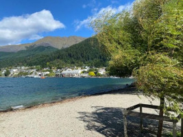 queenstown bay beach