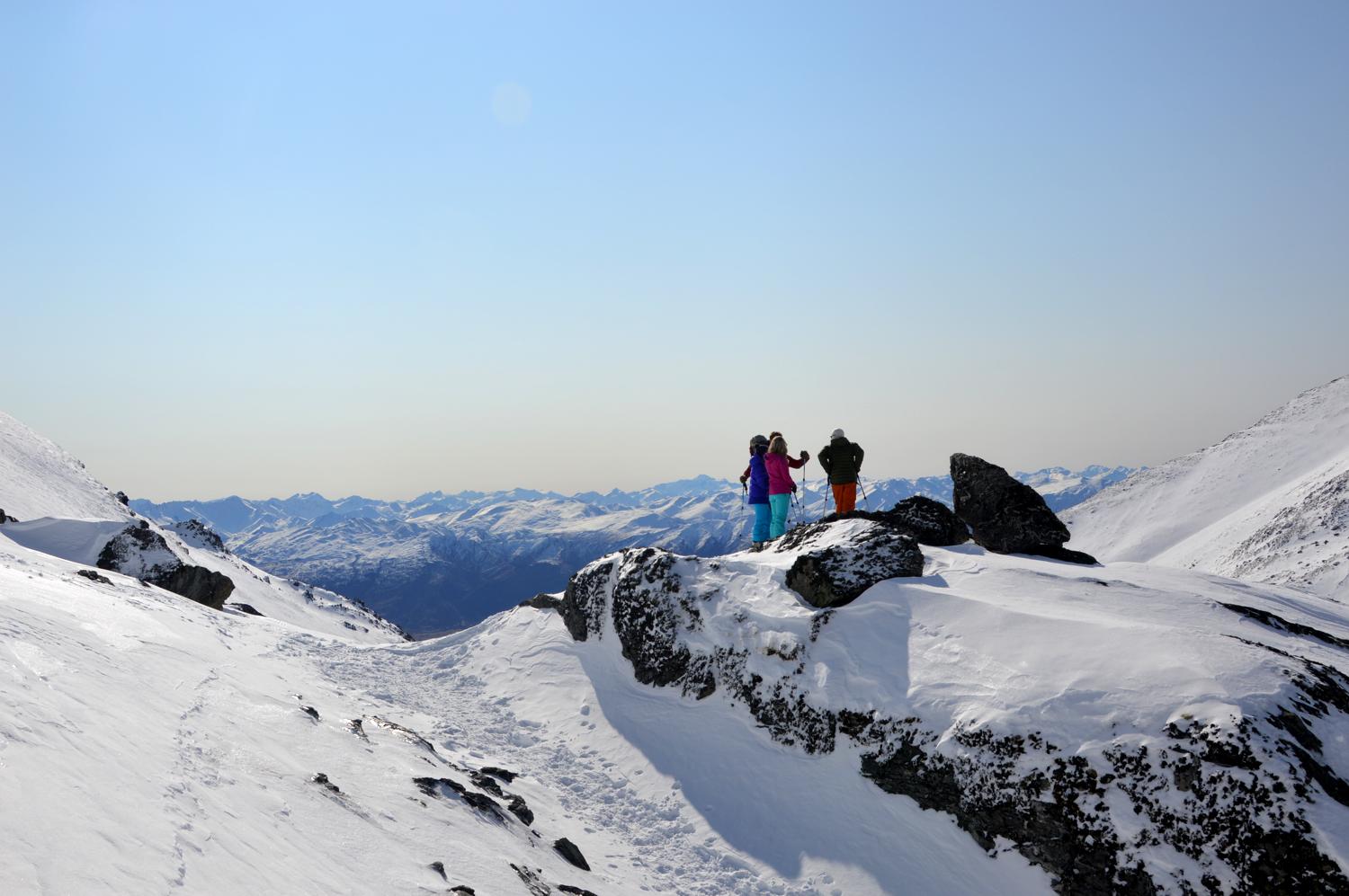 guided snowshoes trek
